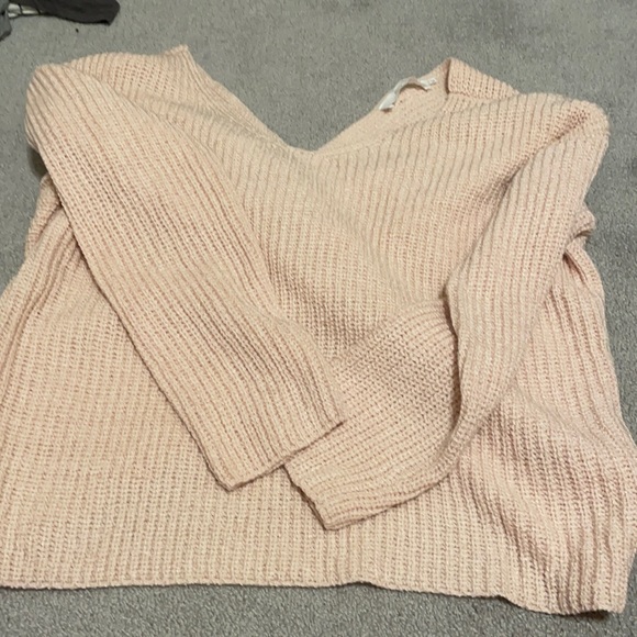 Knot back sweater - Picture 1 of 3